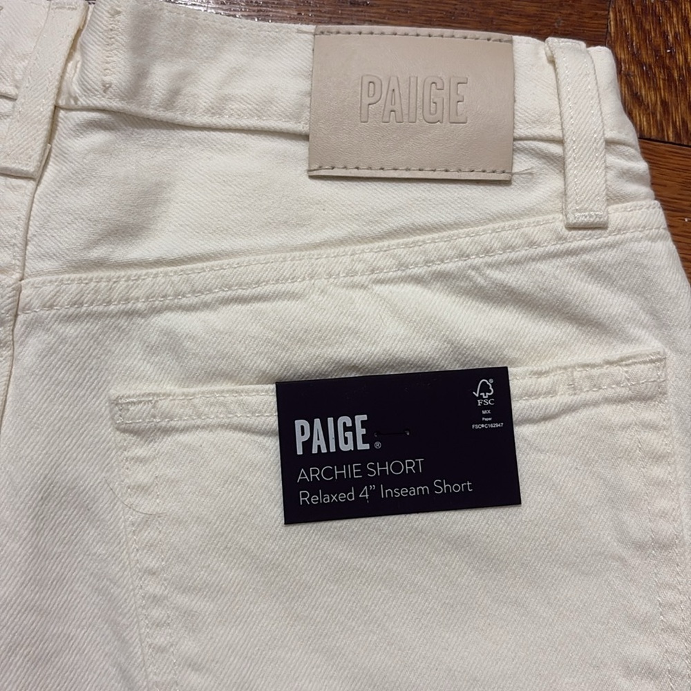 Paige Archie Short - Picture 3 of 4